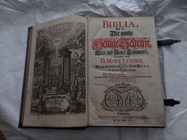 Biblia Lutra z połowy XVIII wieku. Znajduje się w kościele ewangelickim w Mikołowie