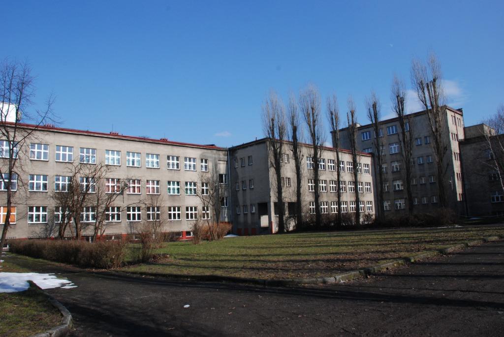 Aktulane zdjęcie budynku Liceum im. Stefana Batorego