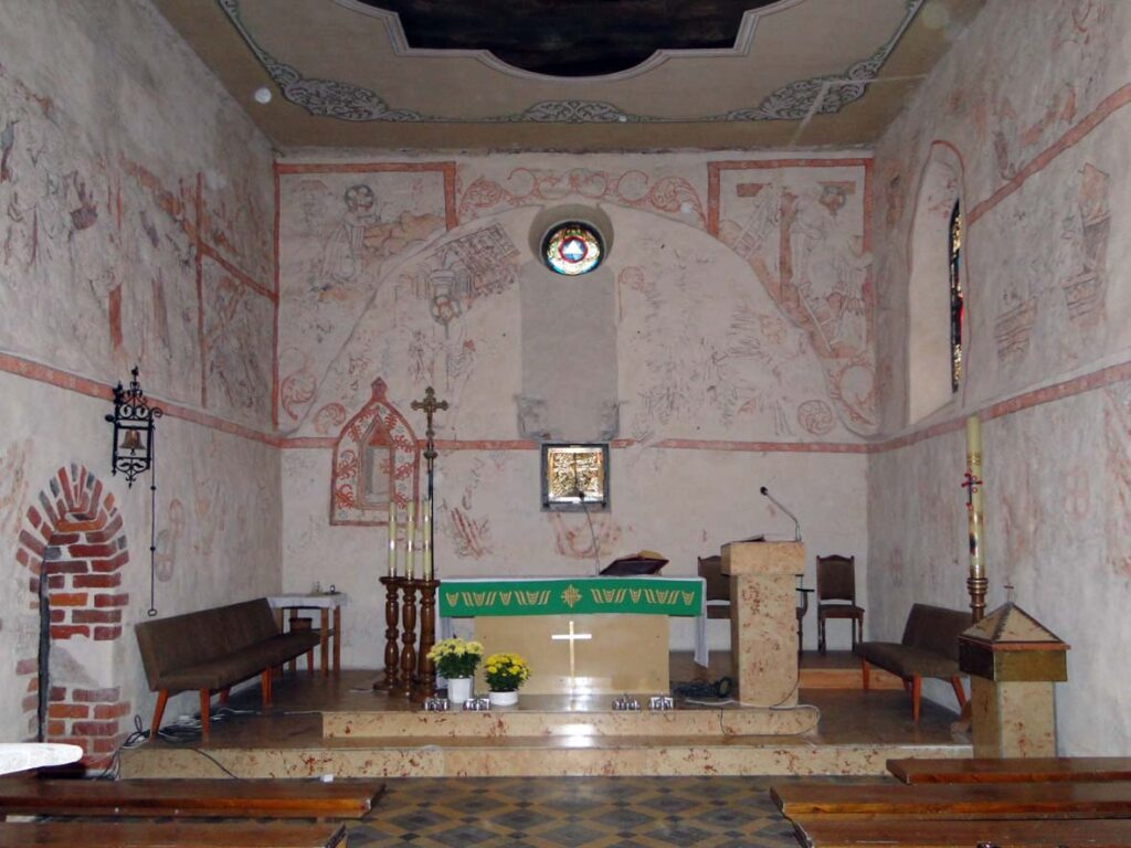 Ołtarz po badaniach odkrtkowych.